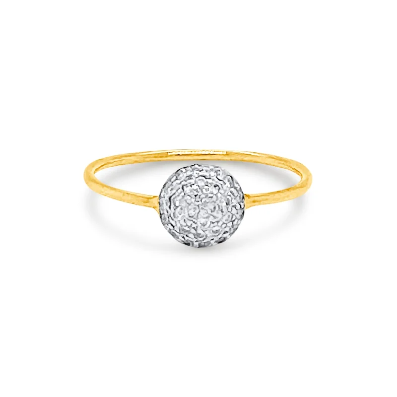 Diamond Ring In 18K Yellow Gold